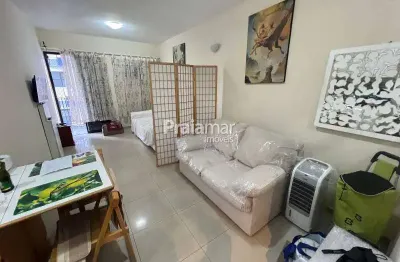 Flat mobiliado à venda no centro de são vicente - 1 dormitório, piscina e garagem