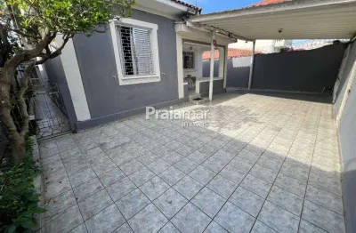 Casa isolada i 3 dorm i quintal i churrasqueira i catiapoã i garagem para 4 carros