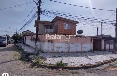 Sobrado 03 dormitórios | 146m² | 01 suíte | 03 vagas | piscina | catiapoã | são vicente