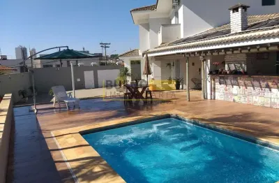 Belíssima casa à venda na vila breda, região central de santa bárbara d´oeste – sp, com 03 dormitór