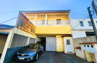Casa à venda na Rua do Chumbo, Vila Molon, Americana