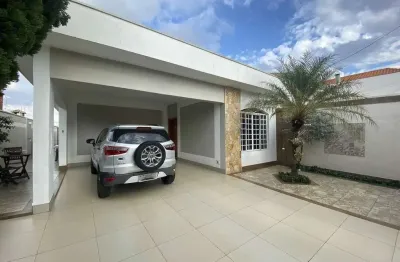 Casa com 3 quartos à venda na Rua Espanha, Vila Santa Maria, Americana