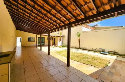 Casa com 4 quartos à venda na Rua Bolívia, Cechino, Americana