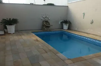 Ótima casa com 3 dormitórios, piscina aquecida e área gourmet à venda por r$ 850.000 - residencial furlan - santa bárbara d'oeste/sp