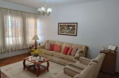 Bela casa com 4 dormitórios à venda, 223 m² por r$ 870.000 - chácara machadinho ii - americana/sp