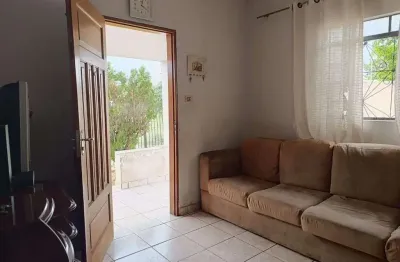 Ótima casa com 02 dormitórios localizada em um dos melhores bairros de santa bárbara d?oeste/sp