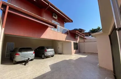 Casa com 3 quartos à venda na Rua Goiás, Chácara Machadinho II, Americana