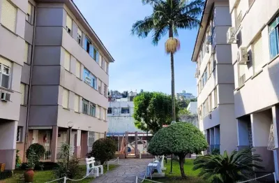 Apartamento com 2 quartos à venda na avenida chuí, 324, cristal, porto alegre, 55 m2 por r$ 215.000