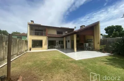 Casa com 3 quartos à venda na rua são lucas, 650, jardim do salso, porto alegre, 293 m2 por r$ 740.000