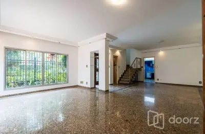 Casa com 3 quartos à venda na avenida itacira, 313, planalto paulista, são paulo, 261 m2 por r$ 2.100.000
