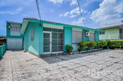 Casa em condomínio fechado com 3 quartos à venda na acesso das rosas, 45, santa tereza, porto alegre, 198 m2 por r$ 530.000