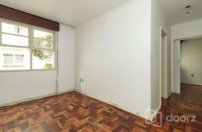 Apartamento com 2 quartos à venda na rua morretes, 88, santa maria goretti, porto alegre, 48 m2 por r$ 205.000