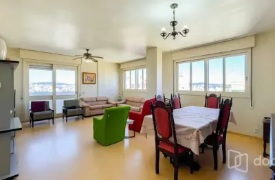 Apartamento com 3 quartos à venda na rua duque de caxias, 1304, centro histórico, porto alegre, 132 m2 por r$ 720.000