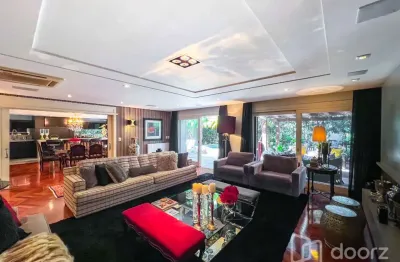 Casa em condomínio fechado com 4 quartos à venda na rua osório tuyuty de oliveira freitas, 120, três figueiras, porto alegre, 632 m2 por r$ 6.390.000