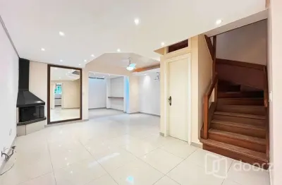 Casa em condomínio fechado com 2 quartos à venda na rua doutor barcelos, 2317, tristeza, porto alegre, 210 m2 por r$ 583.632