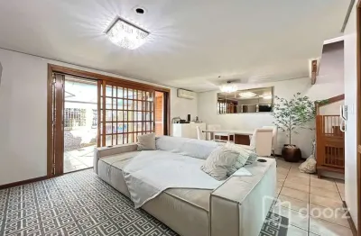 Casa em condomínio fechado com 3 quartos à venda na avenida coronel marcos, 2171, pedra redonda, porto alegre, 171 m2 por r$ 670.000