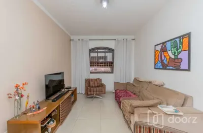 Casa com 3 quartos à venda na rua salvador rodrigues negrão, 483, vila marari, são paulo, 200 m2 por r$ 636.000
