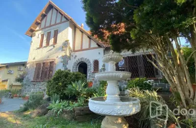 Casa com 4 quartos à venda na rua guaiana, 123, vila assunção, porto alegre, 350 m2 por r$ 1.600.000