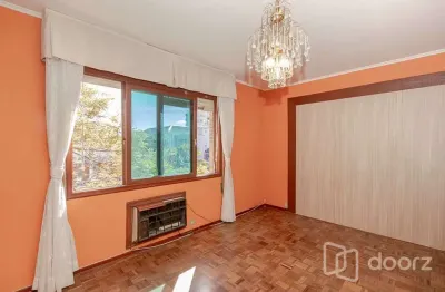 Apartamento com 3 quartos à venda na rua rafael saadi, 10, menino deus, porto alegre, 117 m2 por r$ 400.000