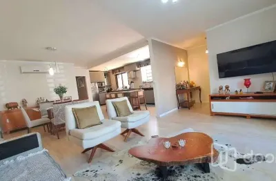 Casa com 3 quartos à venda na rua joão maia, 25, nonoai, porto alegre, 150 m2 por r$ 900.000