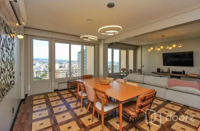 Apartamento com 4 quartos à venda na avenida independência, 1206, independência, porto alegre, 221 m2 por r$ 1.590.000