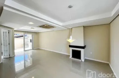 Casa em condomínio fechado com 4 quartos à venda na rua licínio cardoso, 174, chácara das pedras, porto alegre, 212 m2 por r$ 1.380.000