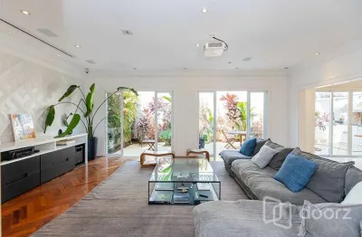 Casa em condomínio fechado com 4 quartos à venda na avenida professor rubens gomes de souza, 77, jardim cordeiro, são paulo, 249 m2 por r$ 3.200.000