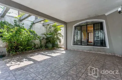 Casa com 3 quartos à venda na avenida joão peixoto viegas, 713, jardim consórcio, são paulo, 220 m2 por r$ 760.000