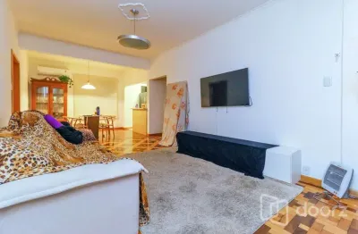 Apartamento com 2 quartos à venda na rua sarmento leite, 288, centro histórico, porto alegre, 126 m2 por r$ 363.000