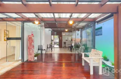 Casa comercial à venda na rua inhanduí, 385, cristal, porto alegre, 195 m2 por r$ 1.200.000