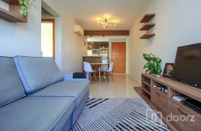 Apartamento com 2 quartos à venda na rua ariovaldo pinheiro, 177, passo da areia, porto alegre, 65 m2 por r$ 619.000