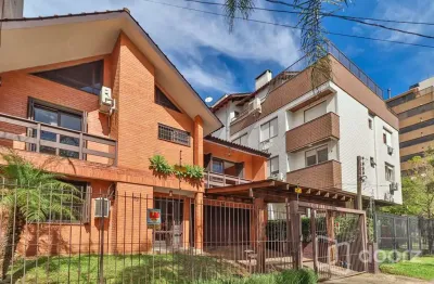 Casa com 3 quartos à venda na rua maestro salvador campanella, 152, jardim itu sabará, porto alegre, 293 m2 por r$ 1.180.000