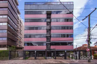 Apartamento com 3 quartos à venda na rua líbero badaró, 222, passo da areia, porto alegre, 137 m2 por r$ 900.000