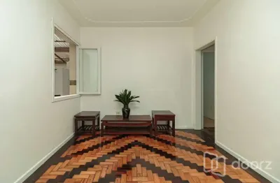 Apartamento com 2 quartos à venda na avenida praia de belas, 454, praia de belas, porto alegre, 60 m2 por r$ 299.000