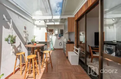 Apartamento com 3 quartos à venda na avenida cristóvão colombo, 1232, floresta, porto alegre, 107 m2 por r$ 489.900