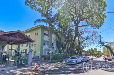 Apartamento com 2 quartos à venda na rua victor silva, 279, camaquã, porto alegre, 61 m2 por r$ 240.000