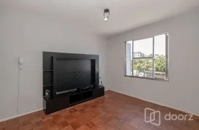 Apartamento com 2 quartos à venda na rua nunes, 531, medianeira, porto alegre, 52 m2 por r$ 205.000
