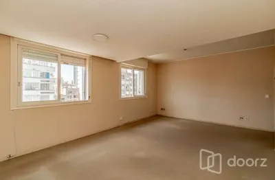 Apartamento com 2 quartos à venda na rua riachuelo, 1305, centro histórico, porto alegre, 90 m2 por r$ 447.000