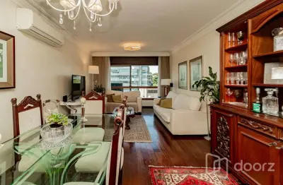 Apartamento com 3 quartos à venda na Rua Quintino Bocaiúva, 1234, Rio Branco, Porto Alegre, 120 m2 por R$ 799.000