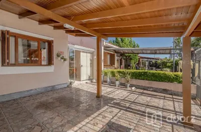 Casa com 2 quartos à venda na Rua Elaine Juchem Selistre, 300, Hípica, Porto Alegre, 61 m2 por R$ 320.000