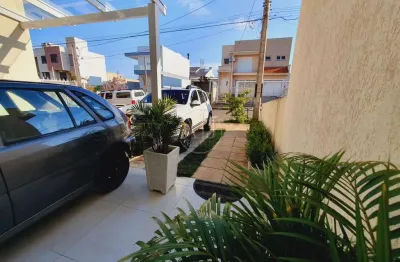 Sobrado no residencial verdes campos no bairro mário quintana, 3 dormitórios, ensolarado e terraço enome... semi mobiliado top!!! confira