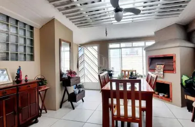 3 dormitórios, suíte, terraço, churrasqueira, lareira, garagem e em ótima localização!!!