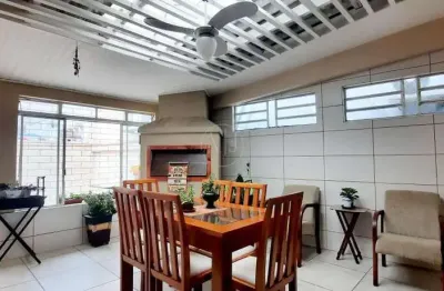 3 dormitórios, suíte, terraço, churrasqueira, lareira, garagem e em ótima localização!!!