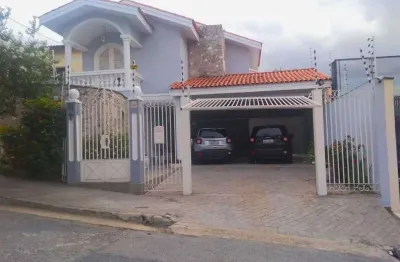 Casa com 4 quartos à venda na rua avelino agnello rosa, 84, parque campolim, sorocaba por r$ 1.900.000