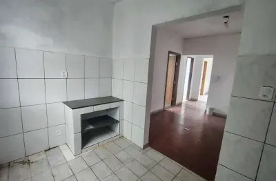 Casa com 3 quartos para alugar na Rua José Amaral, Ouro Preto, Belo Horizonte