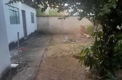 Casa com 2 quartos para alugar na Rua João Carlos Geovanini, Adeodato, Santa Luzia