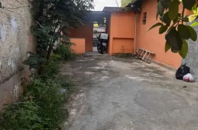 Casa para alugar em ouro preto bh, 2 quartos 1 vaga 1000m da ufmg