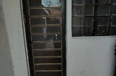 Casa para alugar em ouro preto bh, 2 quartos 1 vaga 1000m da ufmg