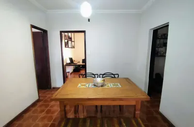 Casa à Venda em Santa Monica BH: 5 Quartos, 4 Banheiros, R$600 Mil