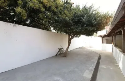 Casa com 4 quartos à venda na Rua dos Comanches, Santa Mônica, Belo Horizonte